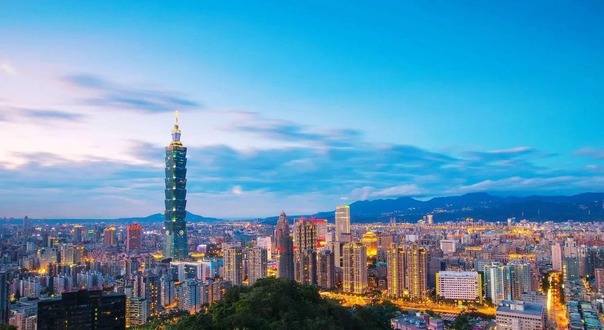 美国下发“通牒”，“护台神山”一夜倒台，可能为抛弃台湾做准备