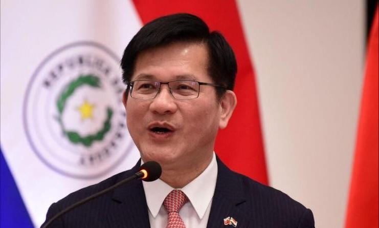 台外事部门负责人林佳龙众目睽睽下堂而皇之首次出现在纽约，还要求国际社会承认台湾，