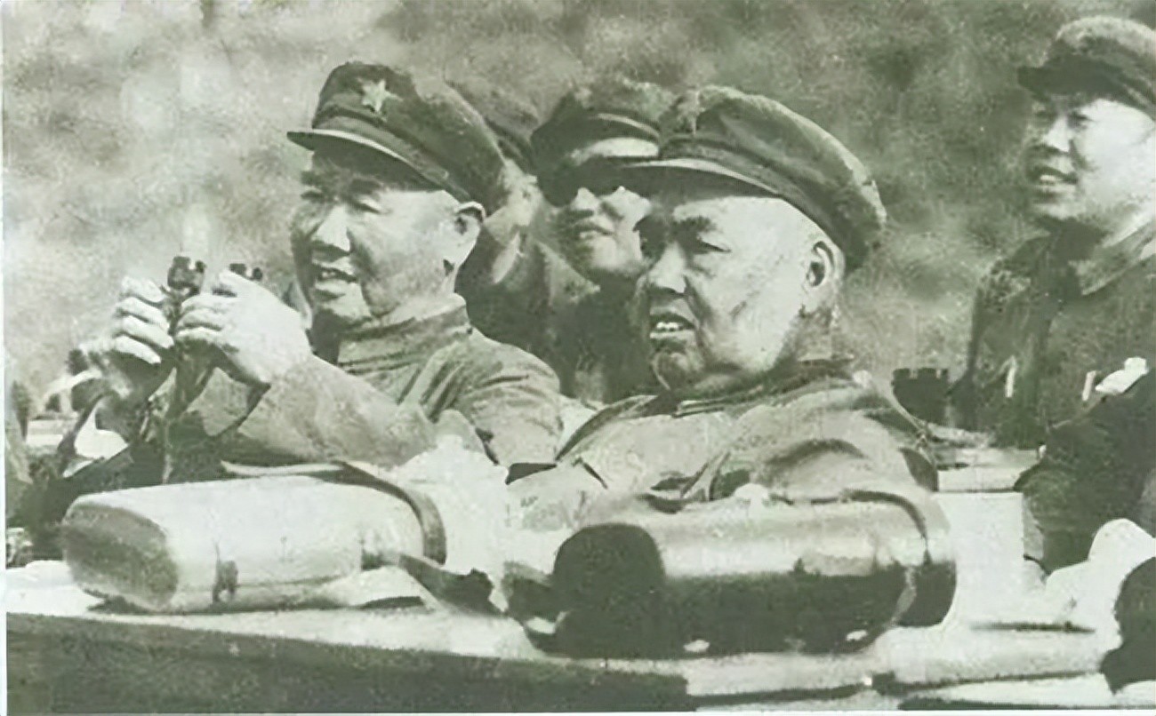 陈再道来看望，许世友不高兴地说：叫他下午再来