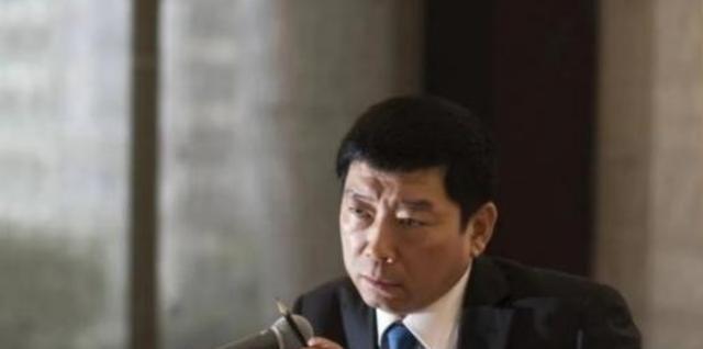 为什么外国不造新能源汽车？长城老总魏建军一句话捅破窗户纸：他们也有技术，他们