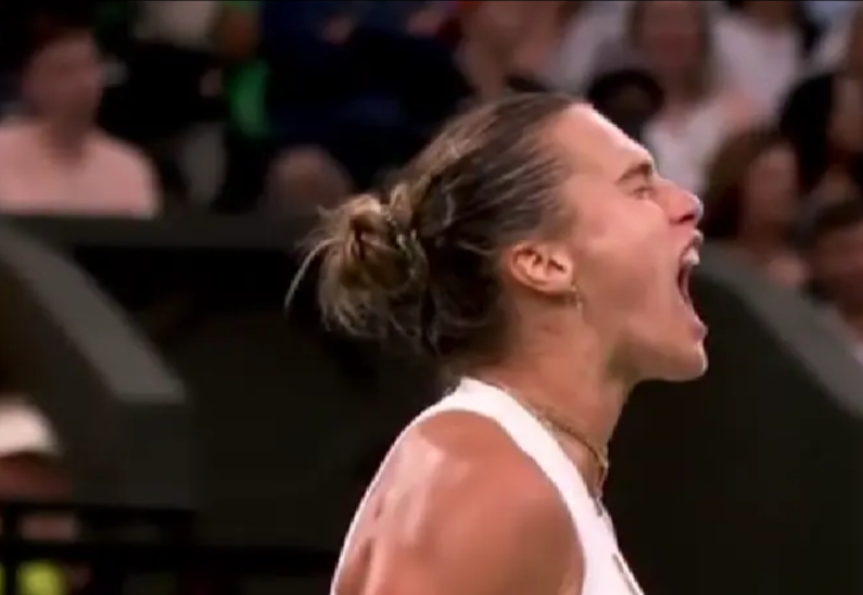 萨巴伦卡2-0晋级，2大底牌太强了！1，绝对实力。当今女子网坛，萨巴伦卡就是当
