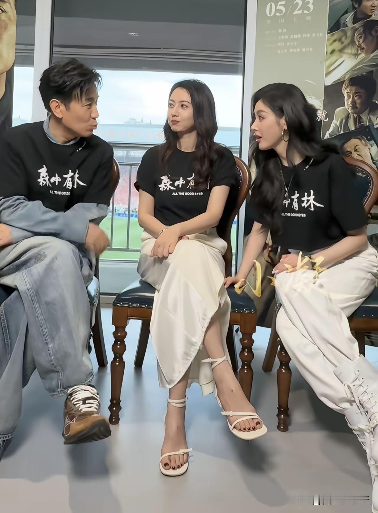 美女的气质就是与众不同，终于知道为什么说高圆圆是国民女神了。真的太美，太漂亮，太