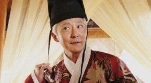 1461年，权倾朝野的大宦官曹吉祥被当众凌迟，刽子手只剜了三刀，便发现极不寻常—