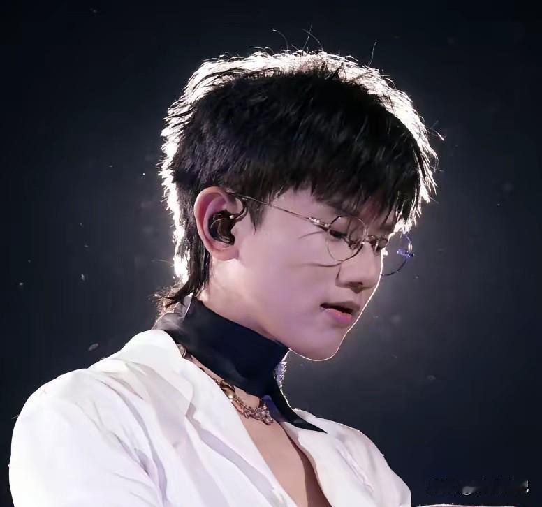 核心结论：事件100%真实，无编造、无夸大张杰，太刚了！​​2月25日傍晚