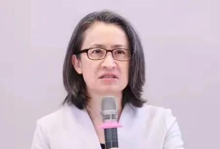 萧美琴很顽固，全台湾省在“台独”方面都在降温，可是，他依然很嚣张，在参加美智库活