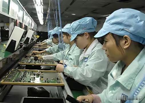 劳务派遣这种行业顽疾真的要根治！任何公司都知道临时工没有忠诚度，就像这次上海