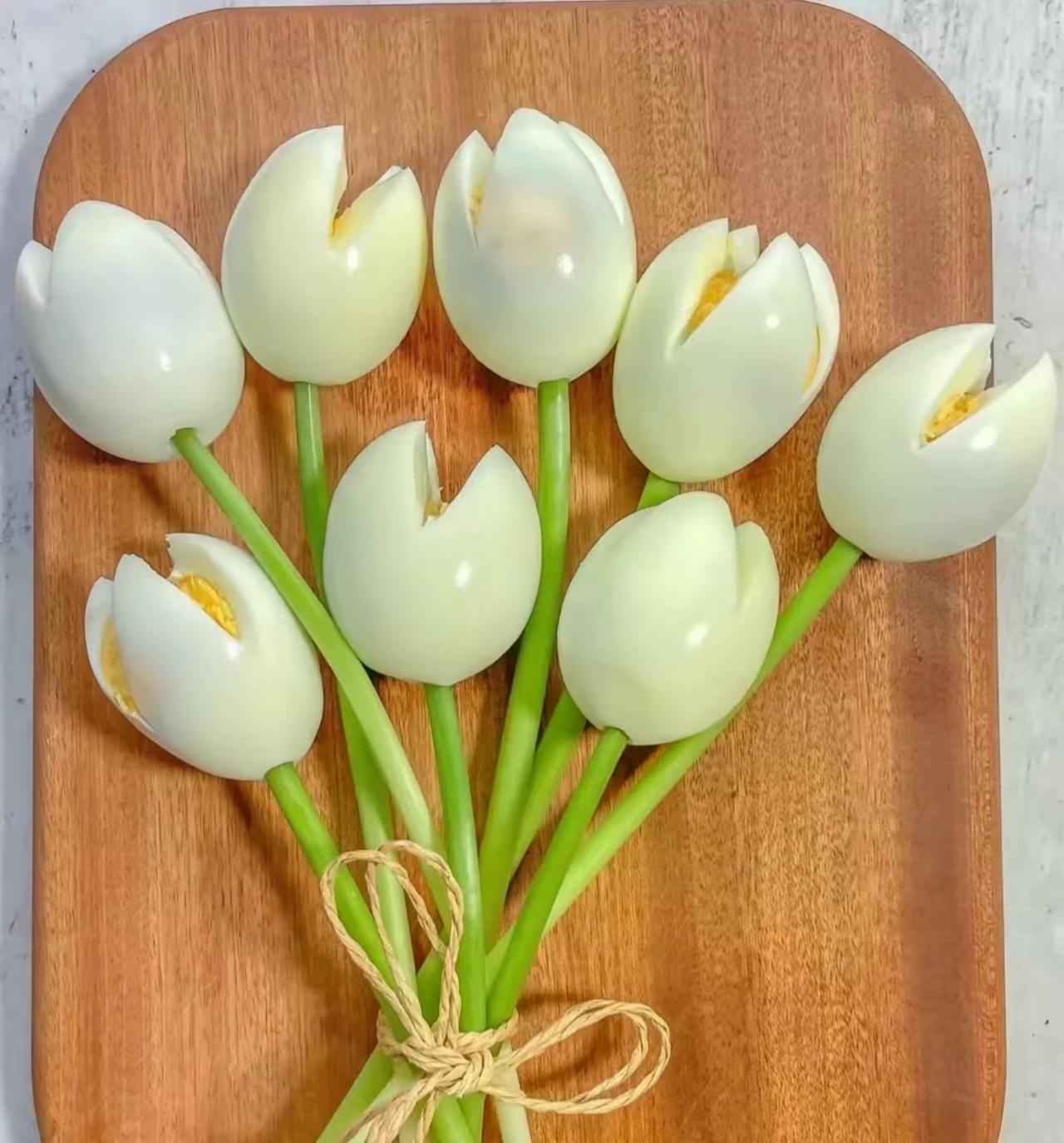 这是一个难解之谜：有一次坐在大巴车上旅游，走着走着，大巴车轮胎坏了，所有的乘客都