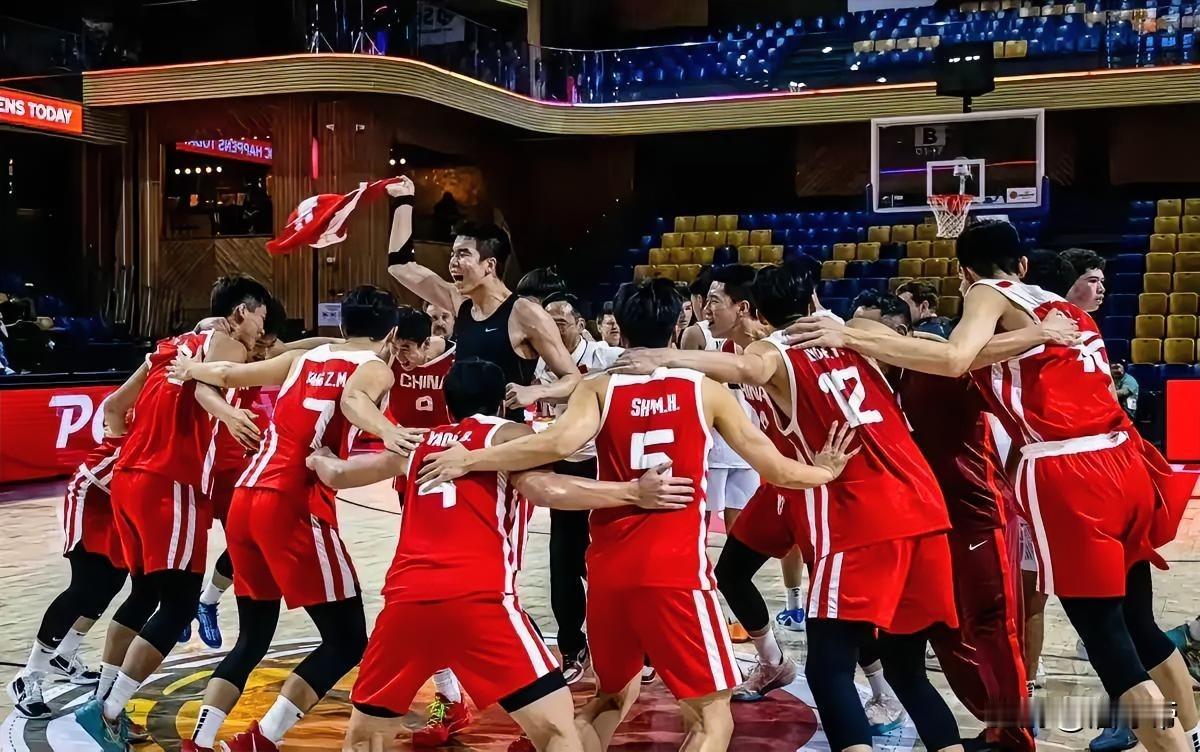 U16男篮亚洲杯，中国队86-72逆转战胜新西兰晋级决赛，中国队四人得分上双，张