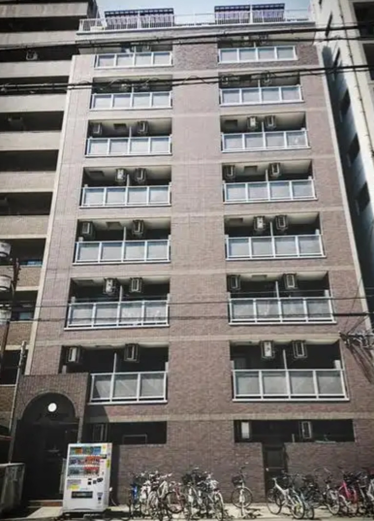 日本这个国家，对黑人严防死守，对欧美白人爱搭不理，但是对待黄种人，特别是中国人、