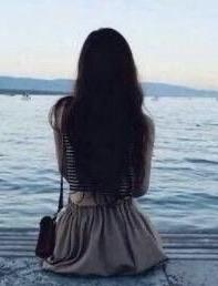 还是之前的那个坑室友的女生，又问律师：我男朋友是送外卖的，时间比较自由，我就