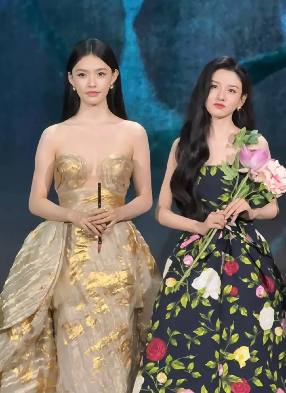 两位小花同框，宋祖儿美得好轻松自然，林允还是一如既往的精致美
