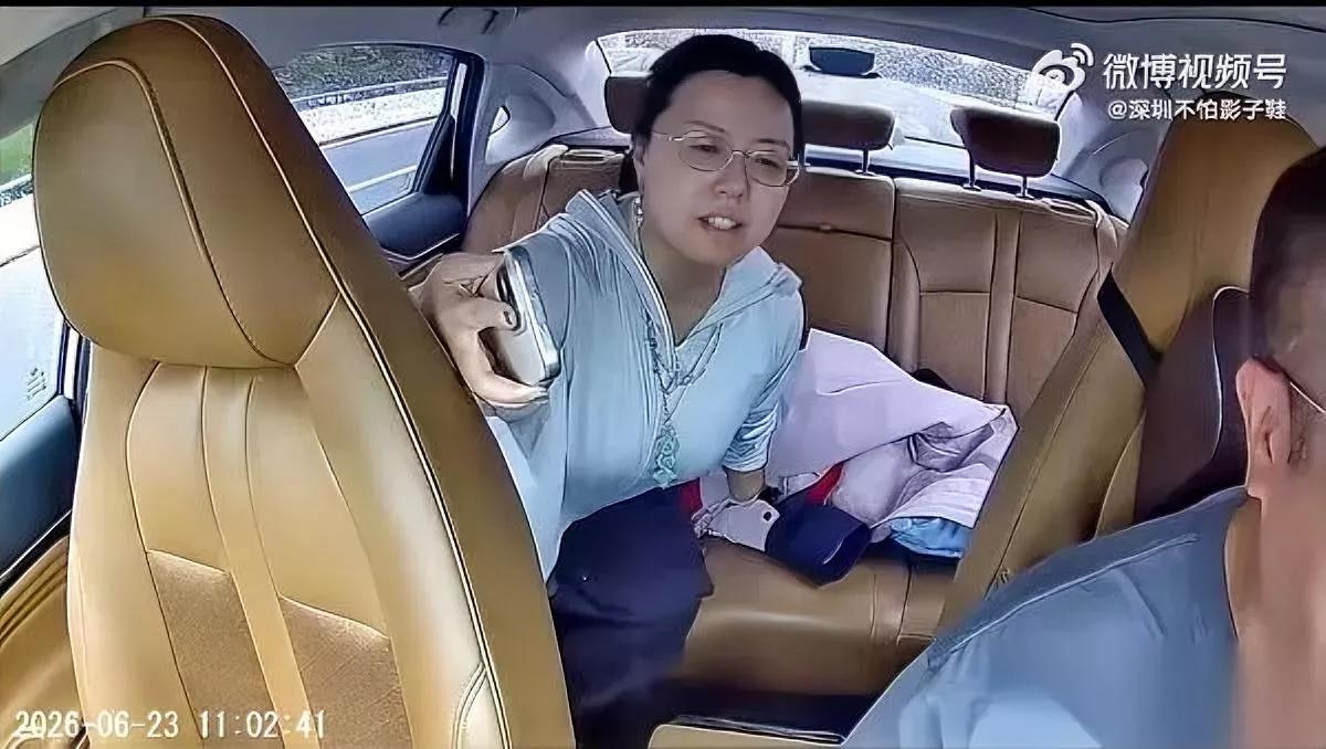 打网约车的都看看真的太离谱了刚才刷到上海有个姑娘打普通网约车，要求司机把