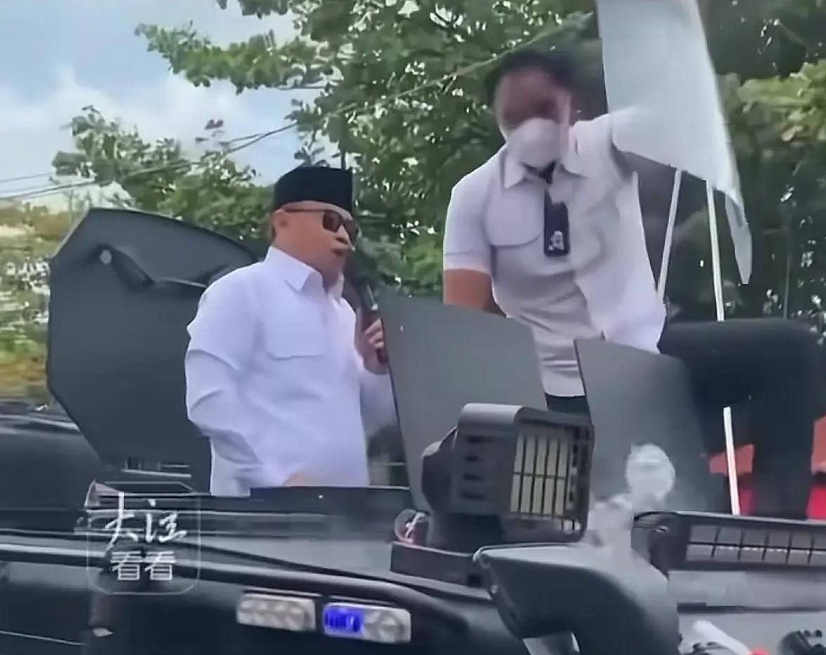 印尼的高铁真没白修建，印尼总统又改变主意了，凌晨飞过来要参加九三阅兵，本来国内那