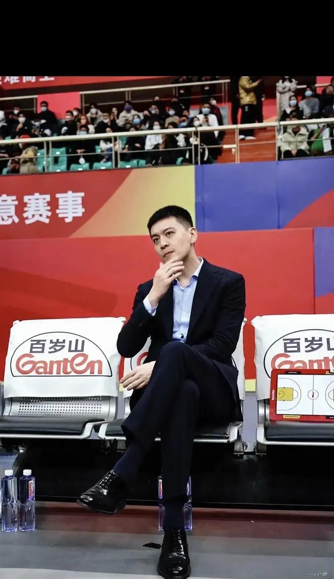 别再看北控支票本了，辽宁青训营正批量生产季后赛武器。北控攒齐三个顶薪球星，