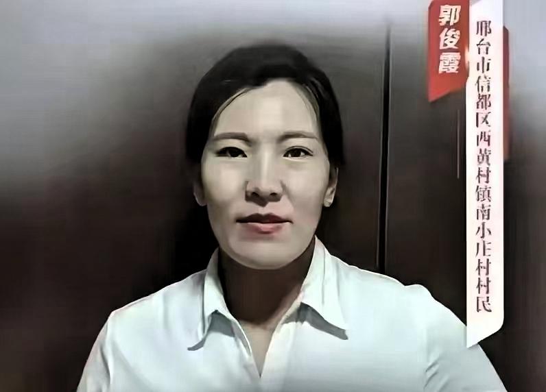 河北一位34岁的宝妈郭俊霞，看着隔壁邻居夫妻，短短三年时间里先后因病离世，家彻底