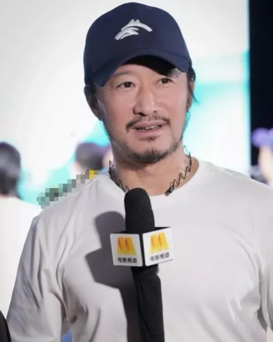 你可以说，吴京喜欢营销。或者说，吴京演技很差。但唯独有一件事，没人能喷不了，那就