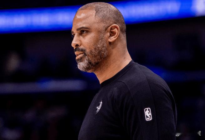 乌度卡没有不想解决啊，加时赛一开始就摆上谢泼德，结果呢？先被德罗赞点名，后被施罗