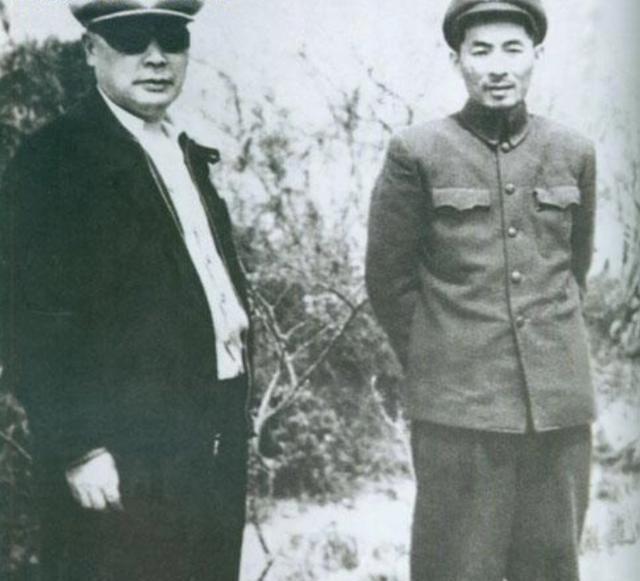 粟裕王牌纵队被包围，参谋长竟赌气说不管，毛主席亲自下场救华东宿北之战，其战略