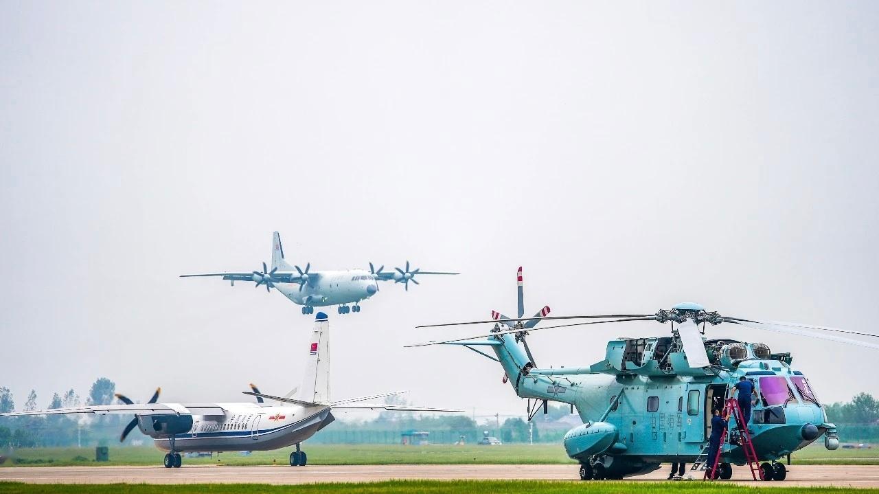 海军航空兵装备的运-7、运-8、运-9运输机，特别是运七和运八，都是机龄古老的老