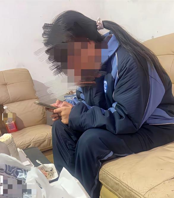 这是真闺蜜！湖南湘潭，一女子命运多舛，丈夫早逝，公婆相继离开，只剩她和女儿相依为