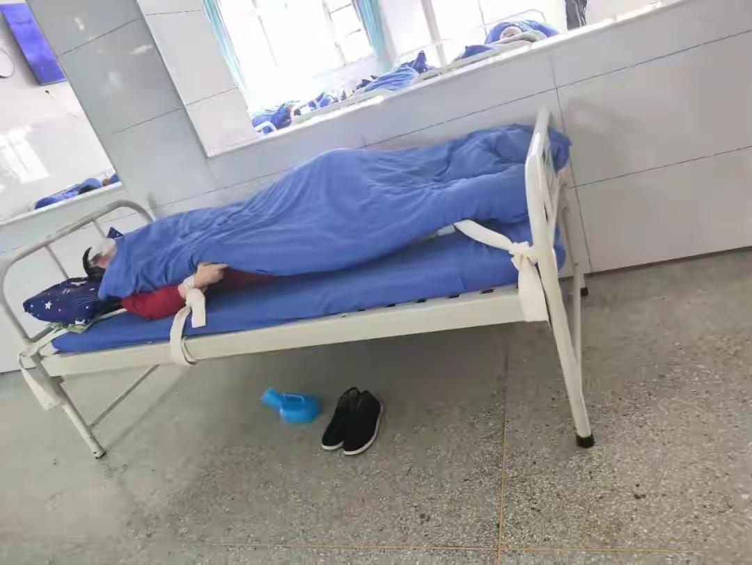 实锤！湖北通报襄阳宜昌精神病院乱象，骗保348万，院长被刑拘、公职人员被查。