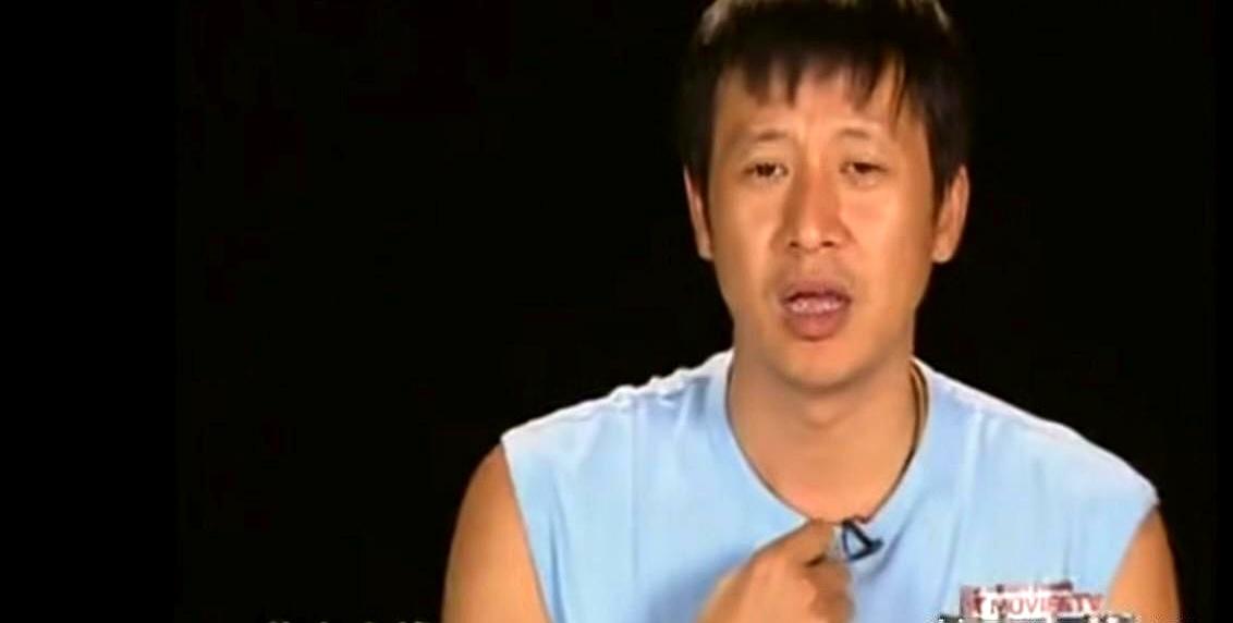 圈里多的是客套，像康洪雷这样“打脸”的真不多。拍《顺溜》大结局那场戏，张