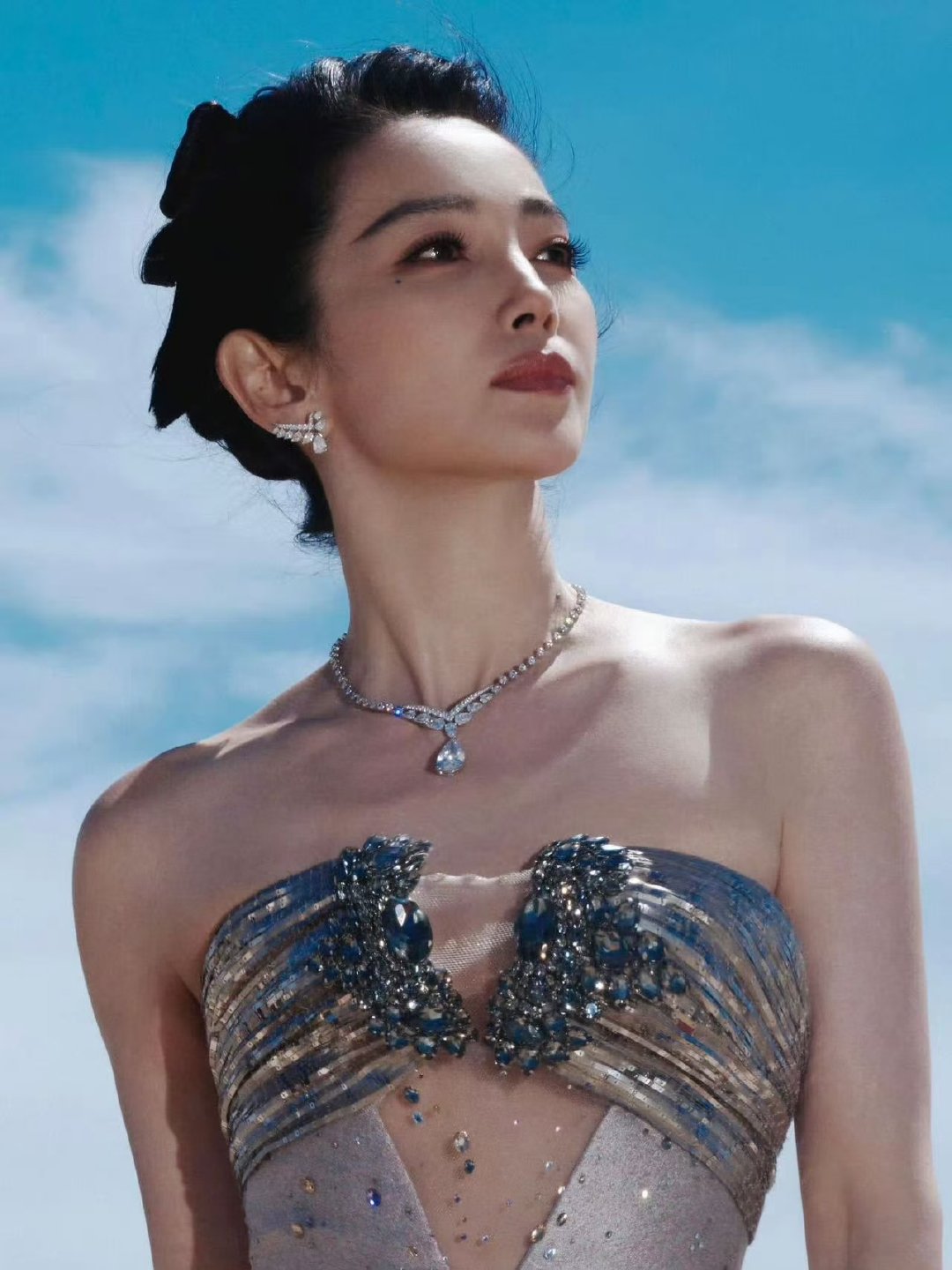 李冰冰G社生图李冰冰时隔十年重返戛纳时隔十年重返戛纳，大花气质！