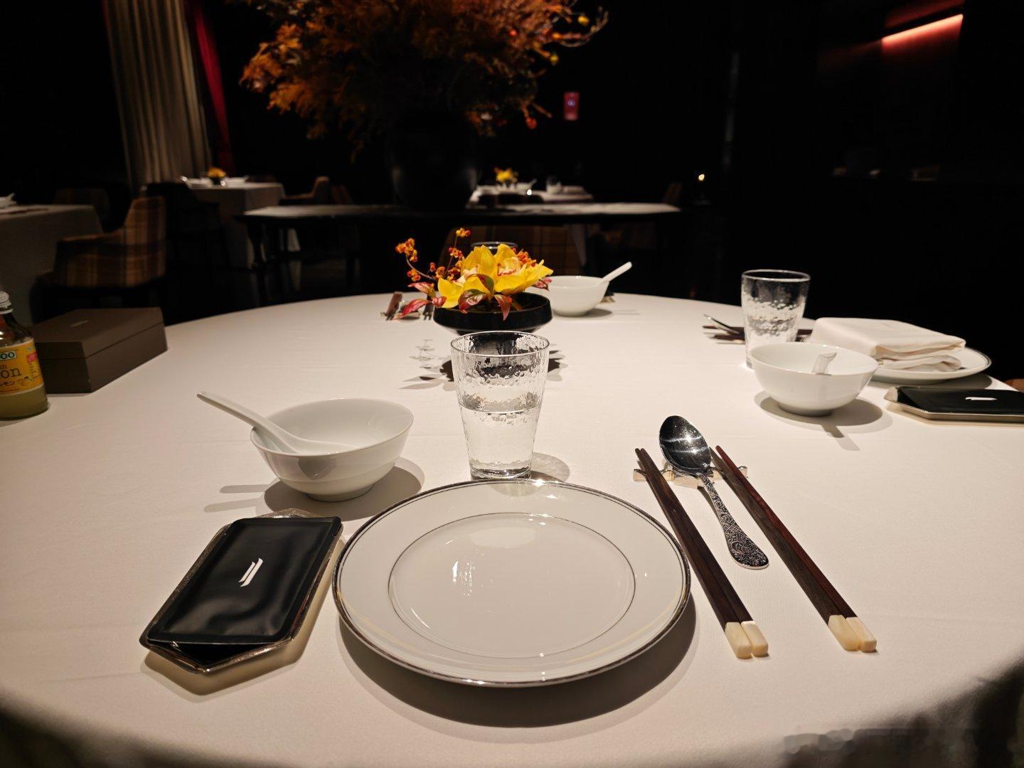 朋友们，今天晚上终于可以好好吃饭了吧？