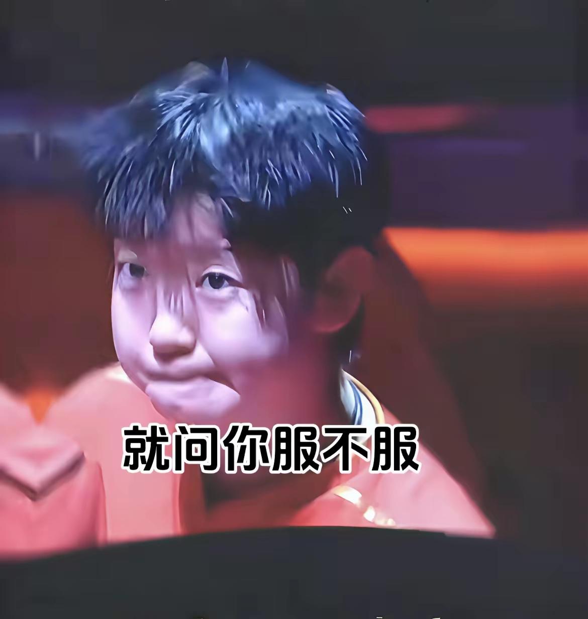 抗日第一名孙颖莎连主持人都说千万不要被她的外表所迷惑在场外她是个可爱的小豆