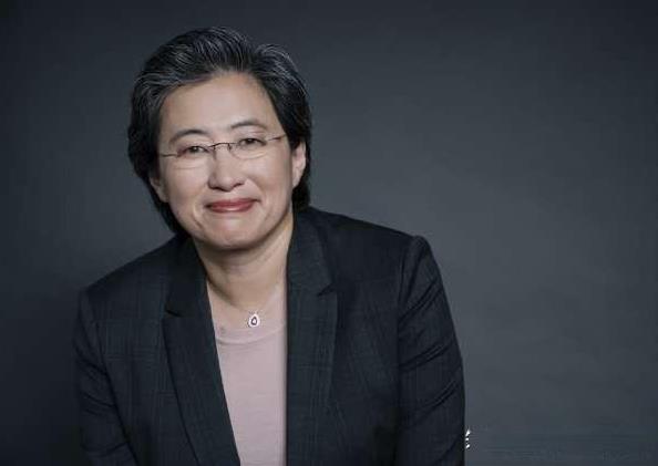 有人说为什么美籍华裔女性长相普遍有一种特殊的特点？其实说白了还是讨好美国主流审美