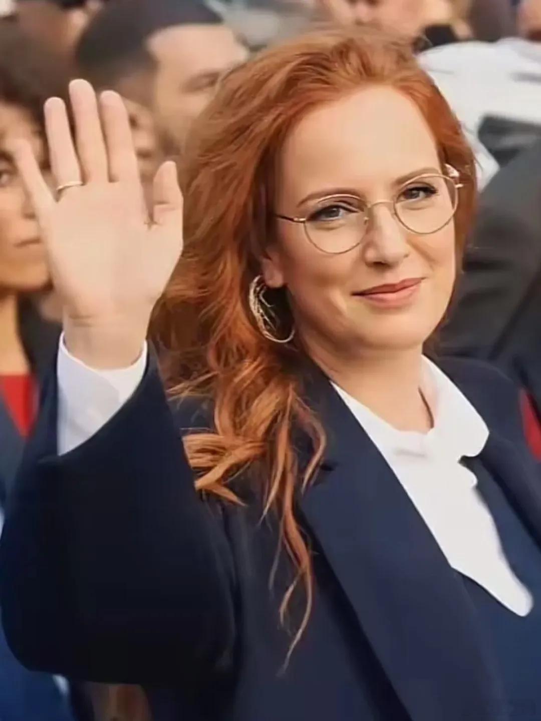 摩洛哥王室🇲🇦摩洛哥前王妃萨尔玛·贝娜妮近日在马拉喀什现身，难得大美人人老