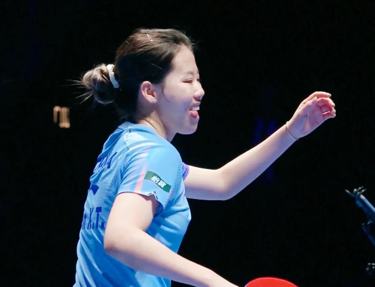 一场上风球，迪亚兹疯狂逆转。她眼中有火，陈幸同体力快速下降。澳门冠军赛，