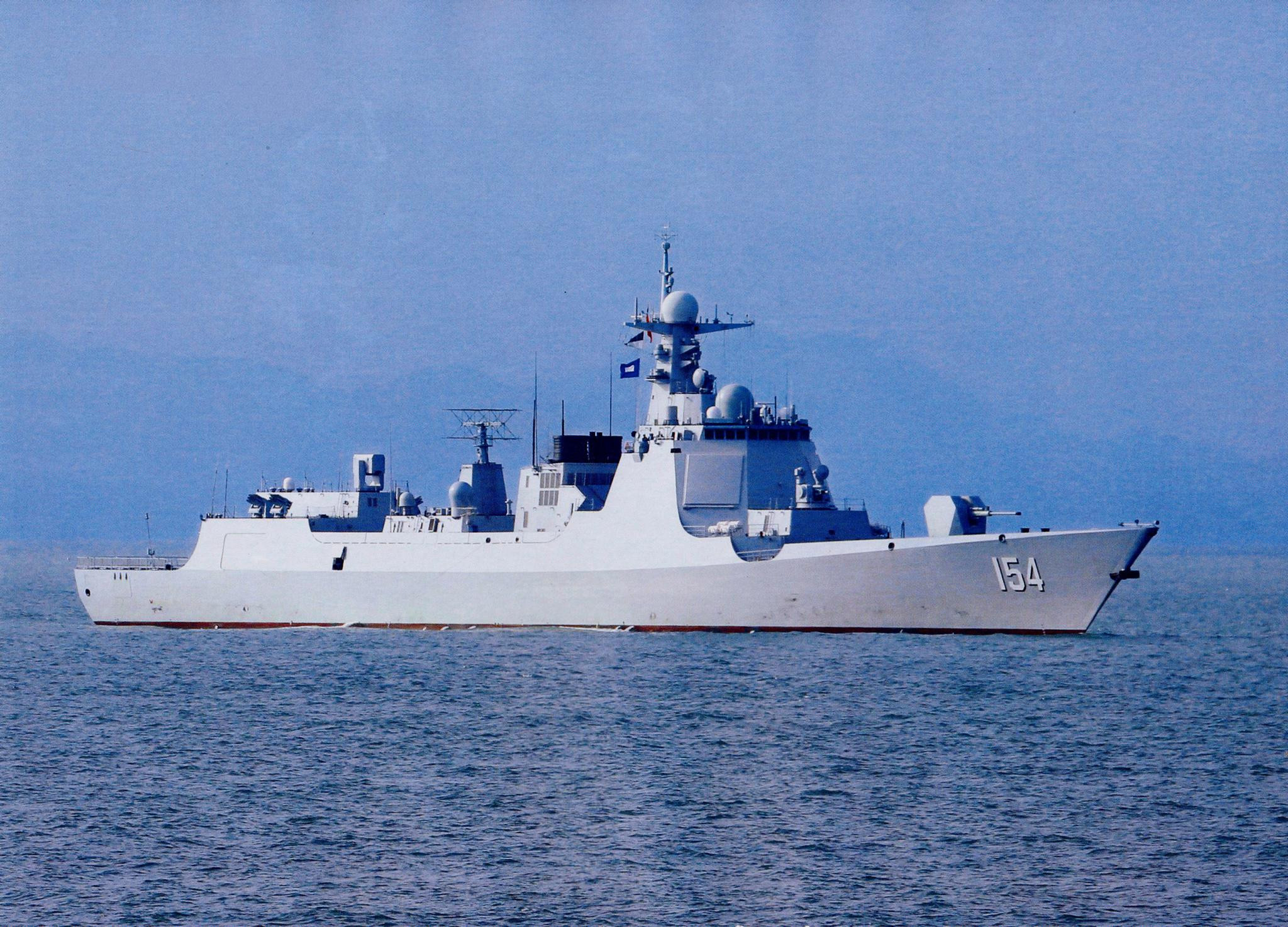 架空中国版通用舰计划六千吨级的准驱逐舰052f型导弹护卫舰