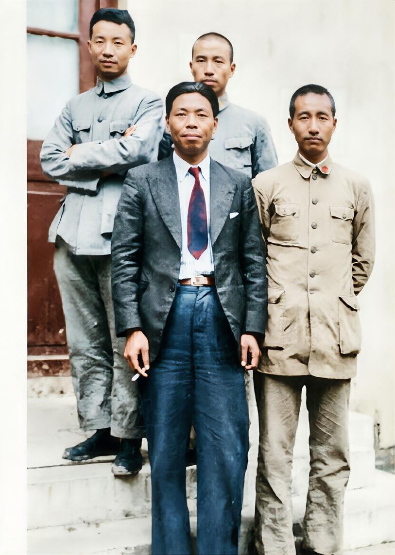 他们都是黄埔一期生，命运各不同，两名烈士，一位大将，一位元帅，你知道他们都是谁吗
