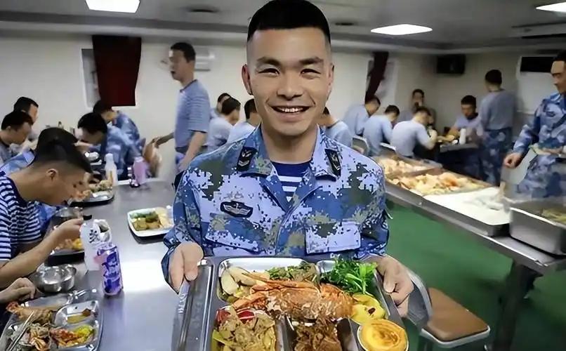 都说航母是吞金兽，到底有多夸张？就拿山东舰来说，每天光猪肉，就得整整24头摆上流