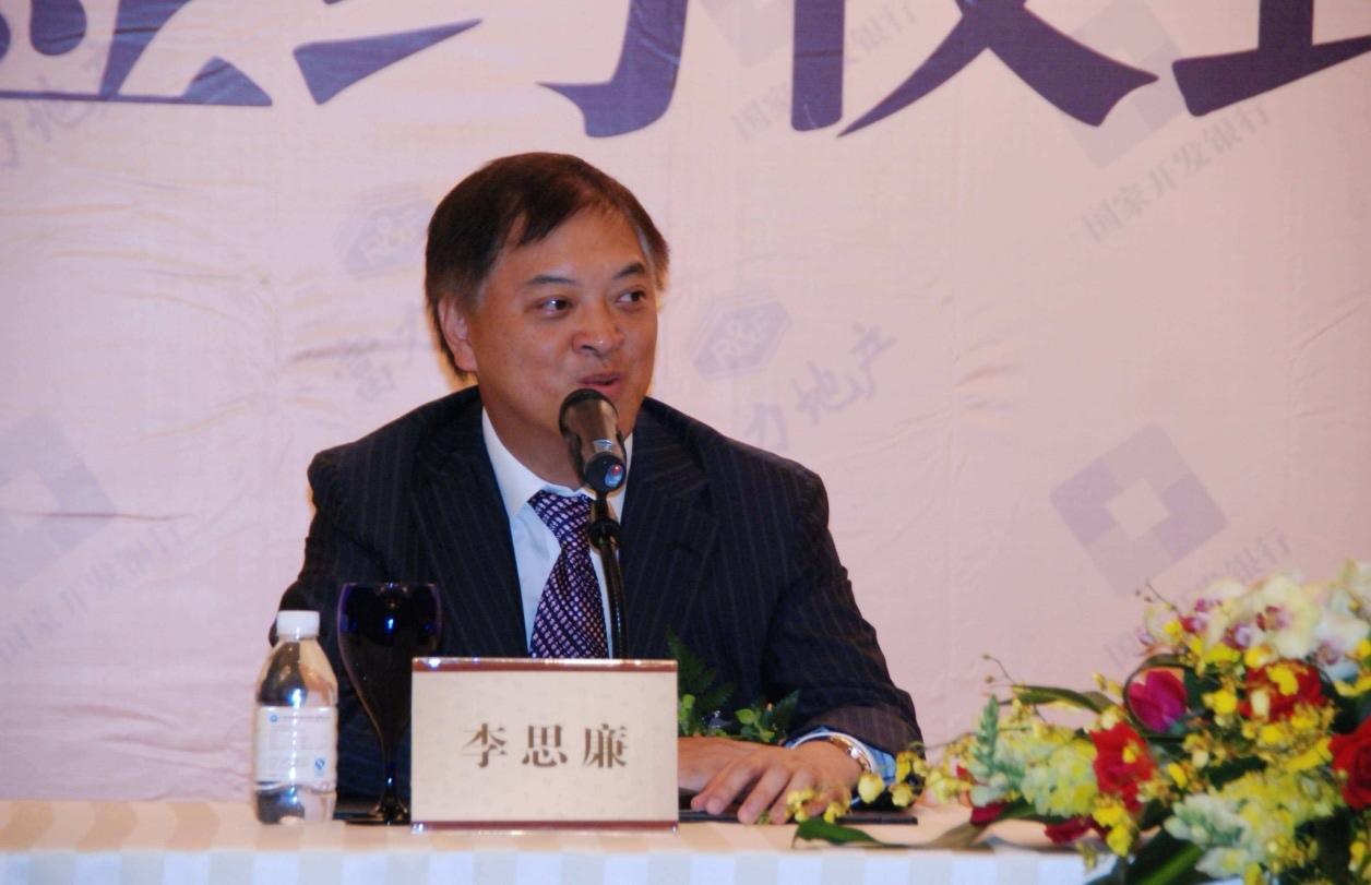 突发！富力老板李思廉，出不了国了！开头一句话：就在前几天，富力地产的掌门人李