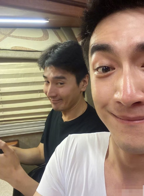 林更新和赵又廷好兄弟友谊地久天长