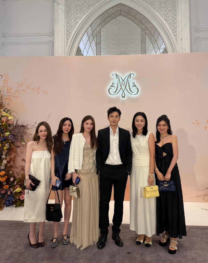 奚梦瑶何猷君答谢宴在澳门举行，好多位名人明星现身，婚礼现场真是太热闹了，你能认出他们都是谁吗？