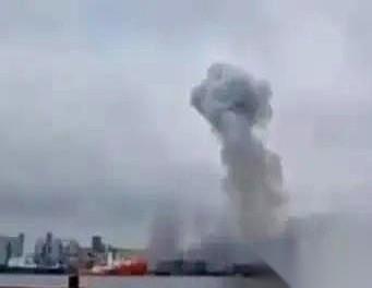 康斯坦察78号码头，如果真被无人舰艇炸了，按剧本该是警报长鸣、战机轰鸣，北约成员