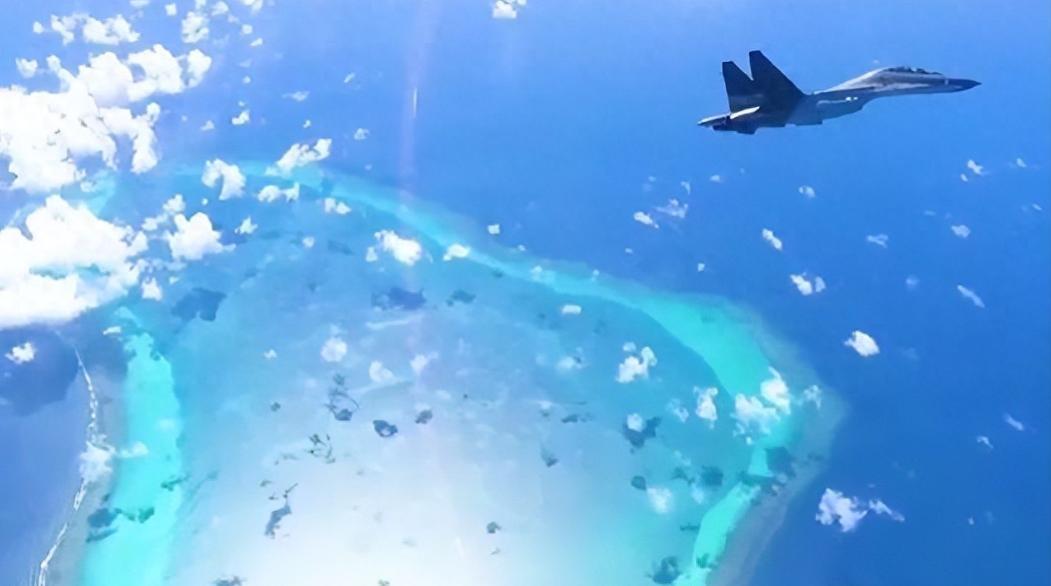 轰6黄岩岛巡航，对美菲联合演习形成强而精准的震慑，更是中方宣示南海主权的硬核表态