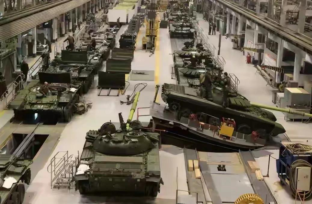 真没想到，俄罗斯仗打到第三年，不仅战场陷入泥潭，连战时经济都开始断粮了，简直是老