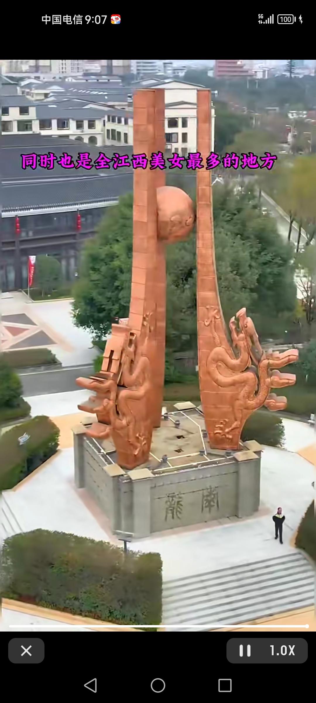 江西龙南，不愧是“围屋之都，脐橙之乡”！这里有保存完好、形态各异的376座围屋，