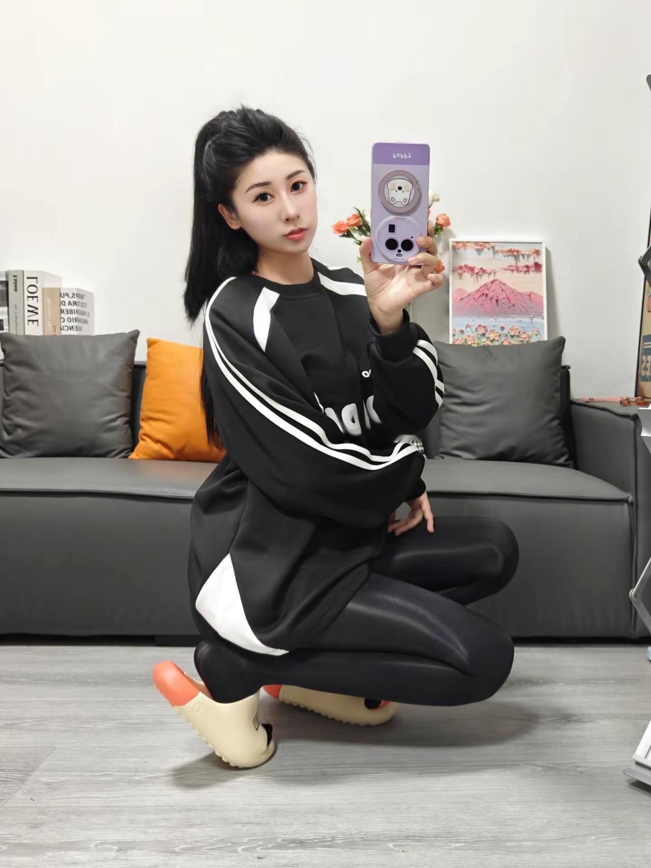 有点想你，其实不止一点！等等我先摆好造型今天穿什么厚黑美学