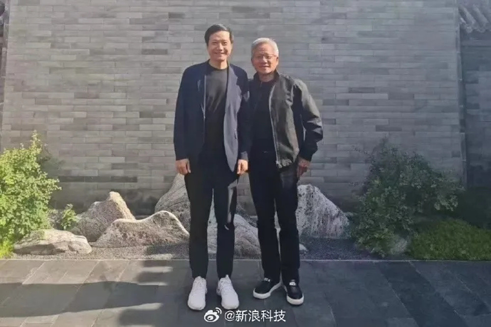 黄仁勋与雷军碰面, 两人合照曝光