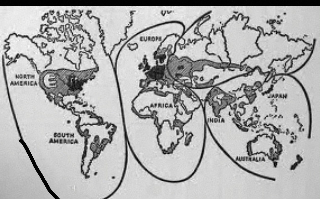 二战时期，德国地缘政治学家豪斯霍费尔提出来战后四大国构想【图一】，认为二战最终结