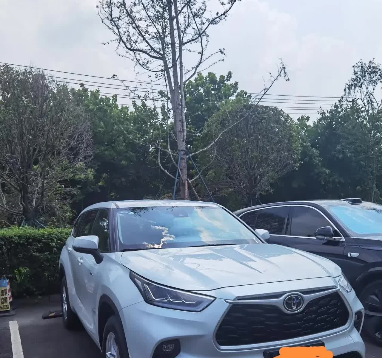 买车求稳，汉兰达能当首选吗？宝子们，你们有没有发现现在不少宝子买中大型SUV