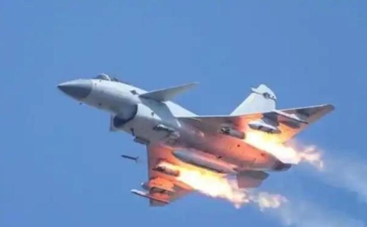 原来美西方国家还有个盼头，击垮俄罗斯以后，他们就能集中力量来对付中国，可歼10这