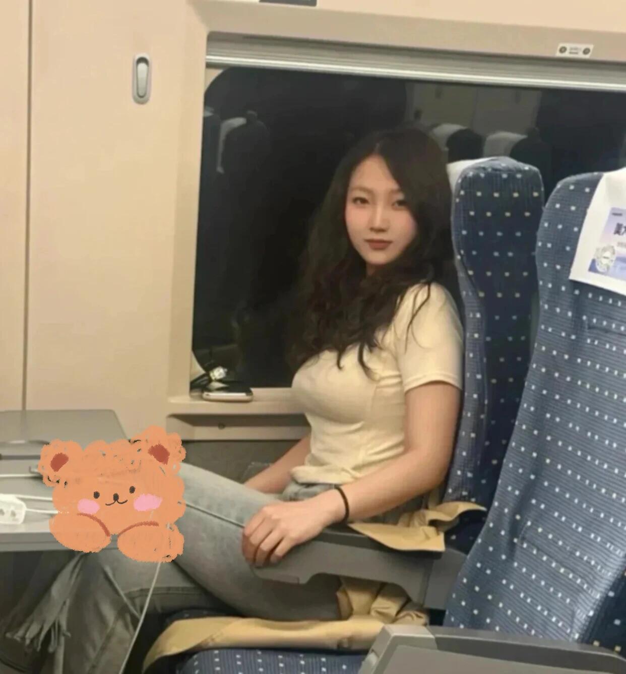 草率了，不小心被她看到了。