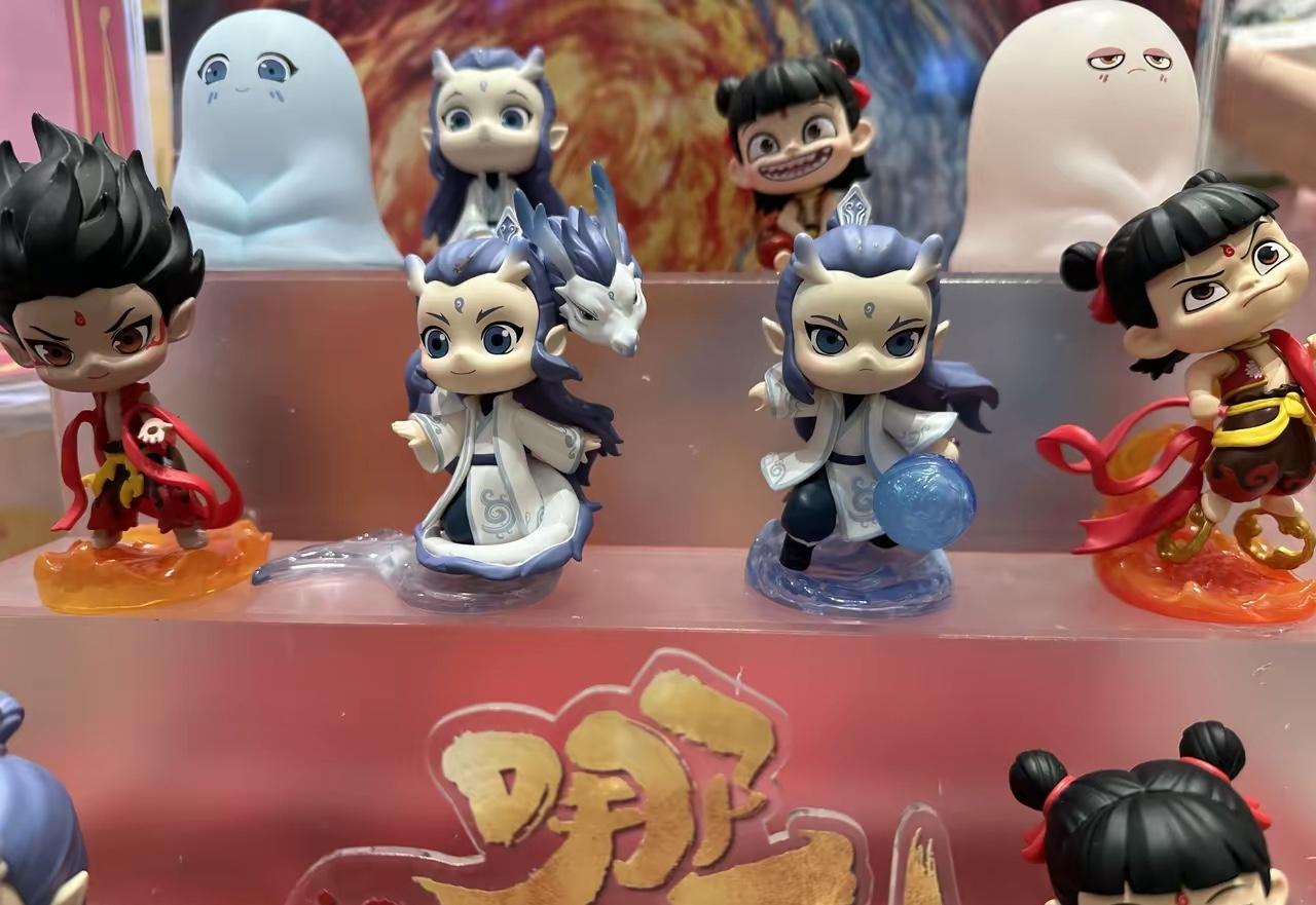 泡泡玛特会不会继续火？不讲年报，不讲盘面，就讲身边：目前所在的公司，90%都