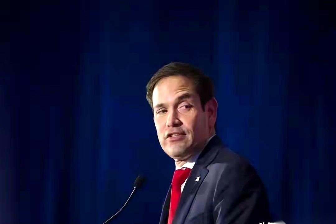 杀人诛心啊。人家那头刚把“你是我最好的朋友”挂在嘴边，你这头就直接一句：“谁的